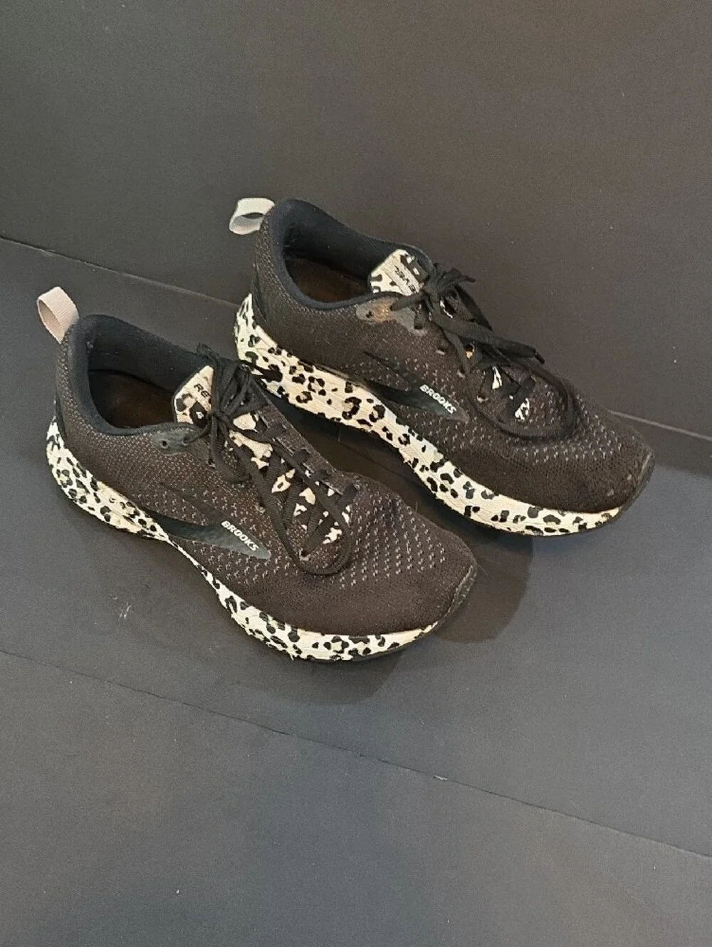 Brooks Revel 4 Women's Black Knit Shoes with Leopard-Print Midsole Size 8.5